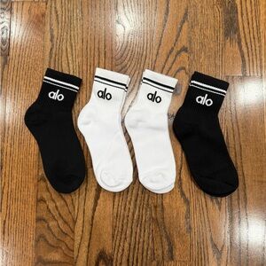 Alo Throwback socks 4 pairs brand new